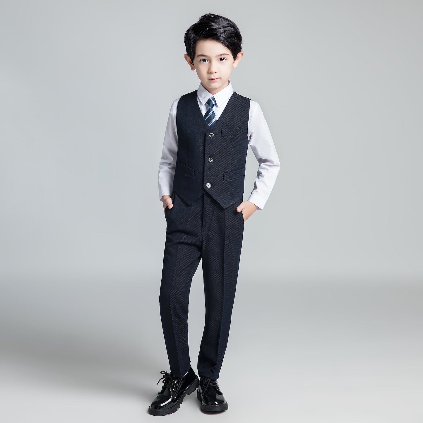 Unique Design Slim Fit Modern 5 Piece Boys Suits Yuanlu