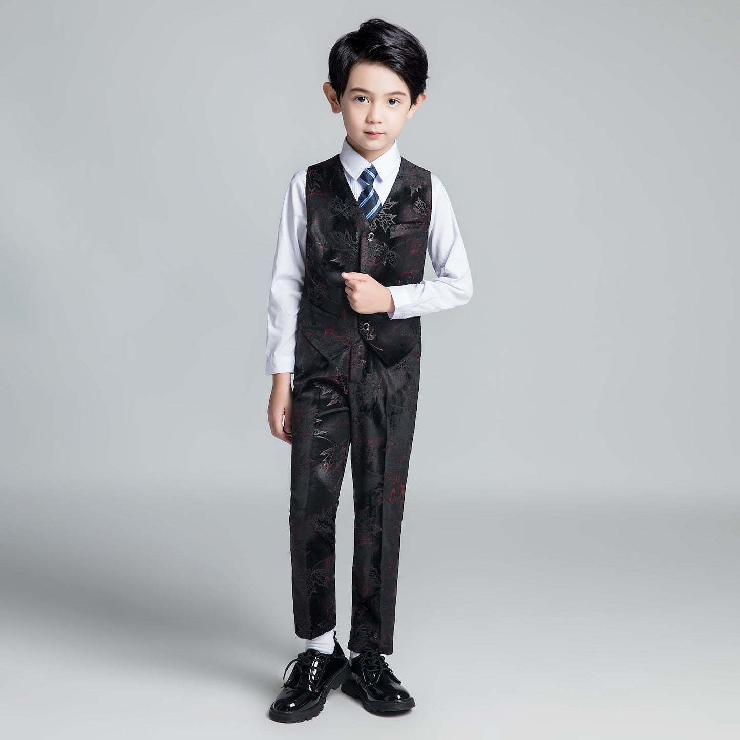 Unique Design Slim Fit Modern 5 Piece Boys Suits Yuanlu