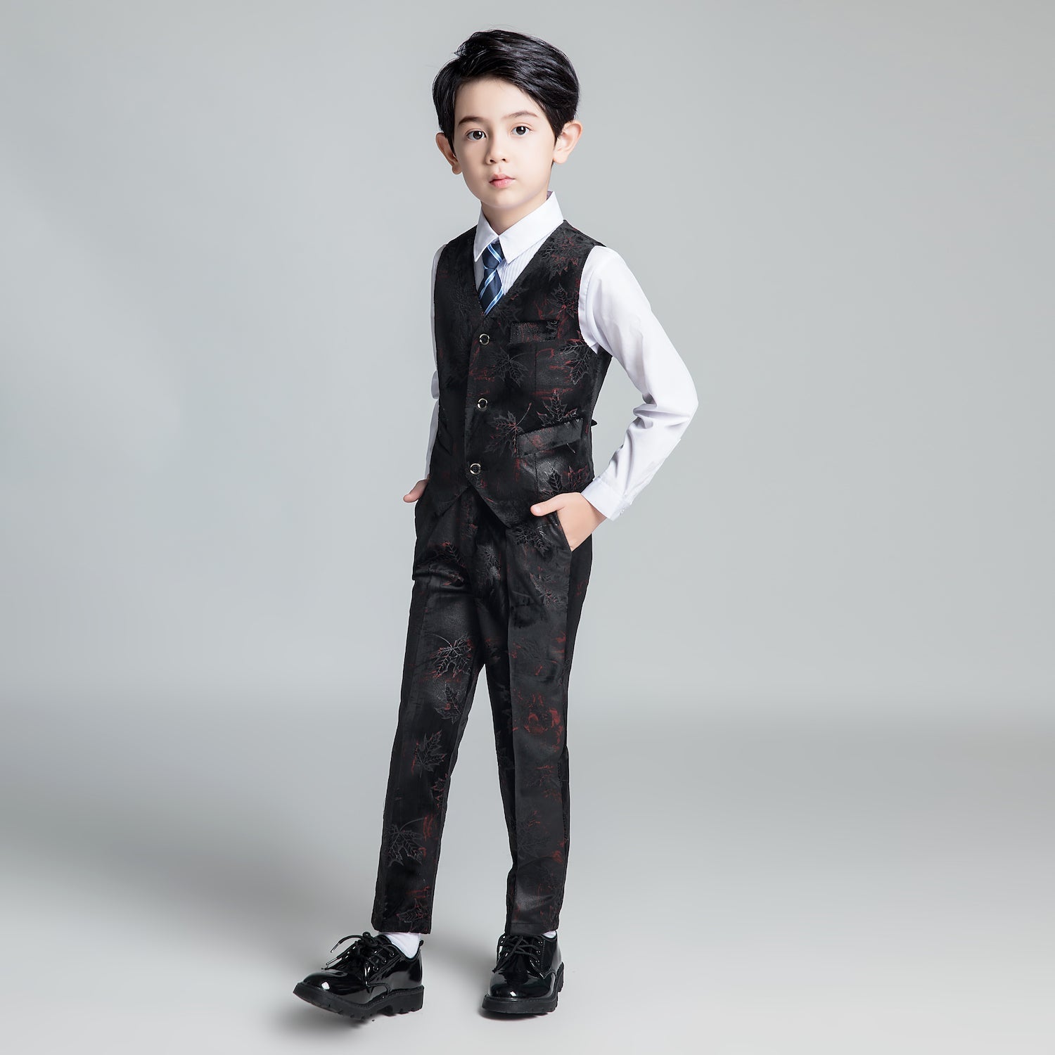 Unique Design Slim Fit Modern 5 Piece Boys Suits Yuanlu