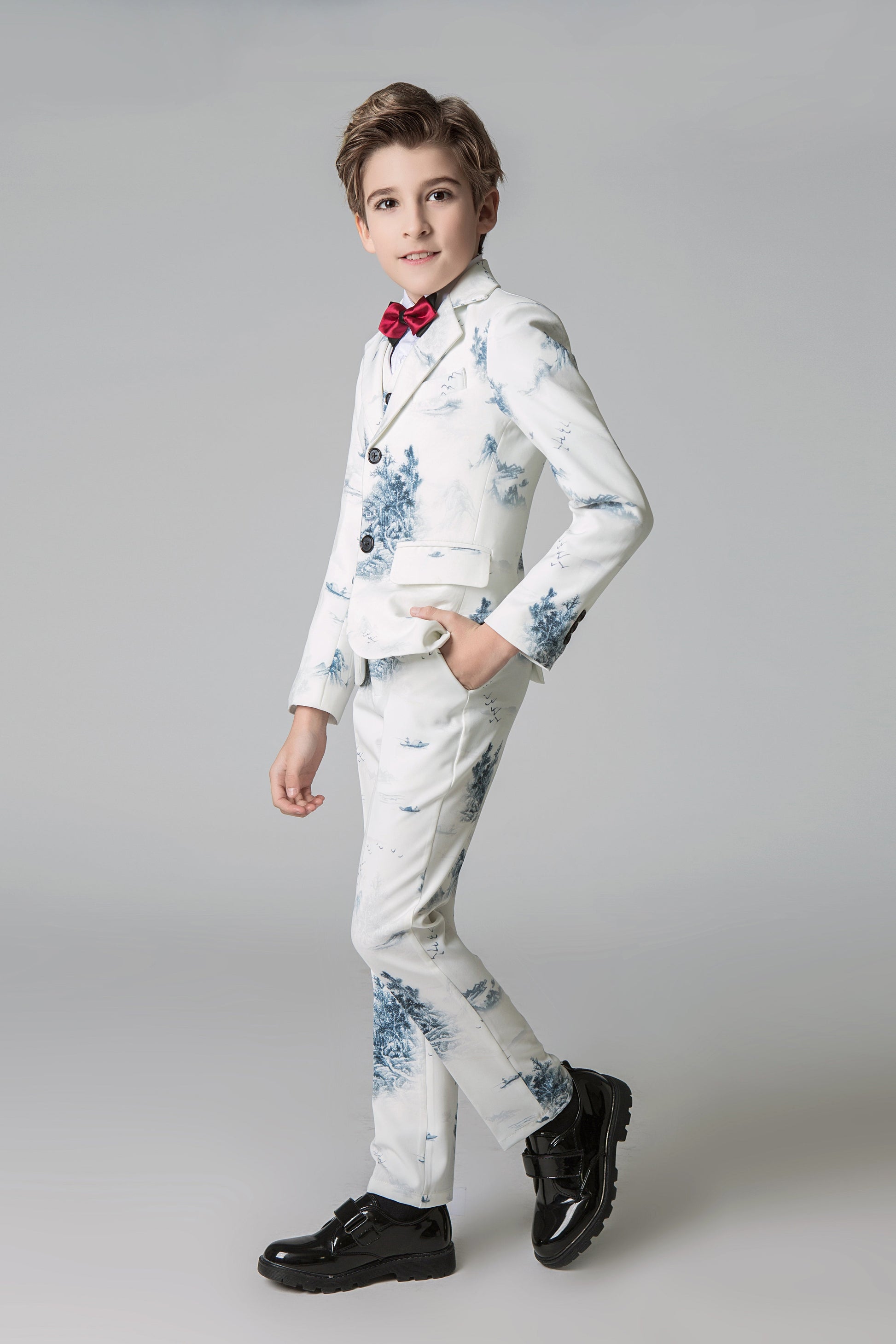 Unique Design Slim Fit Modern 5 Piece Boys Suits Yuanlu